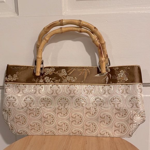 NWOT Authentic Chinese Purse: Silk/Floral Motif - Picture 2 of 4